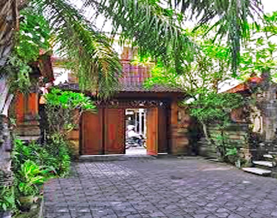 Nakula Familiar Inn دنباسار المظهر الخارجي الصورة