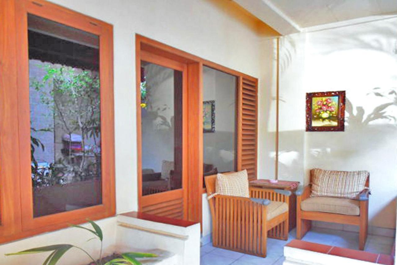Nakula Familiar Inn دنباسار المظهر الخارجي الصورة