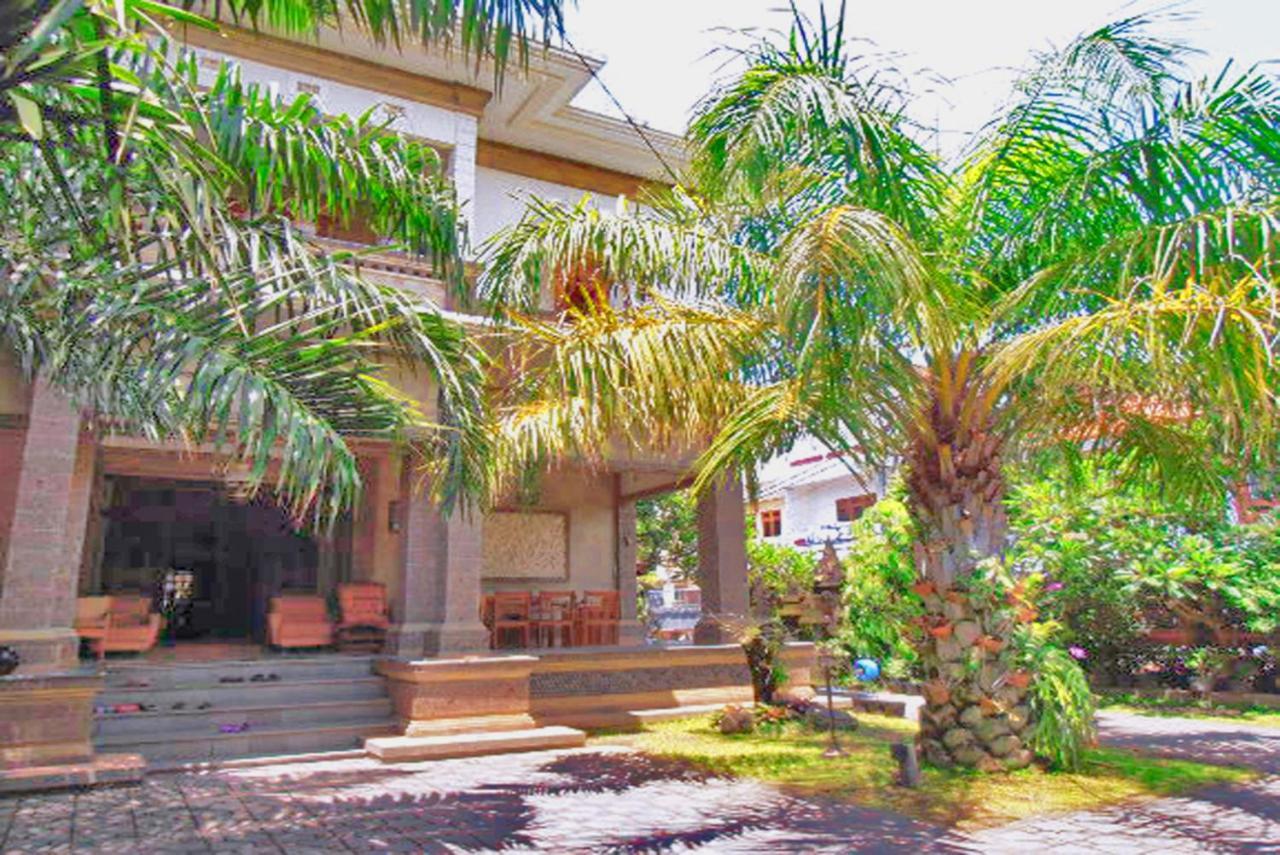 Nakula Familiar Inn دنباسار المظهر الخارجي الصورة