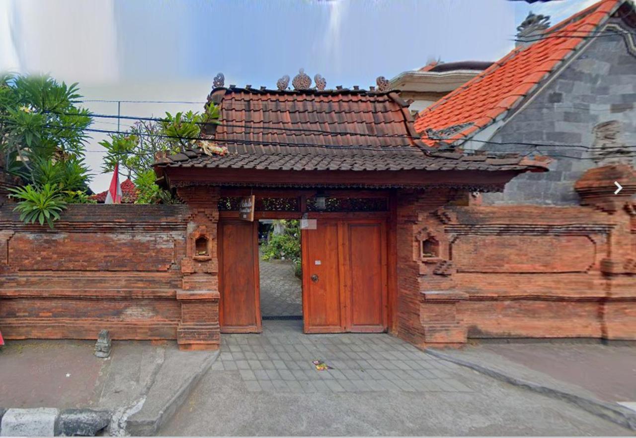 Nakula Familiar Inn دنباسار المظهر الخارجي الصورة