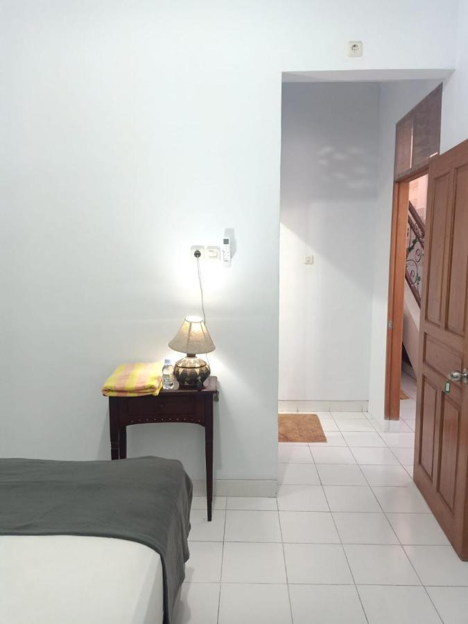 Nakula Familiar Inn دنباسار المظهر الخارجي الصورة